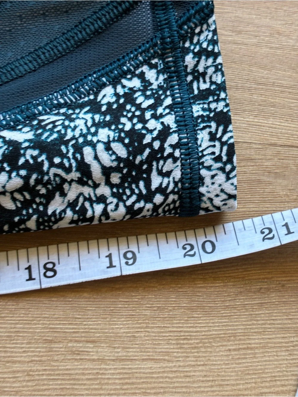 Lululemon Never Still Crop leggings sheer mesh  *21